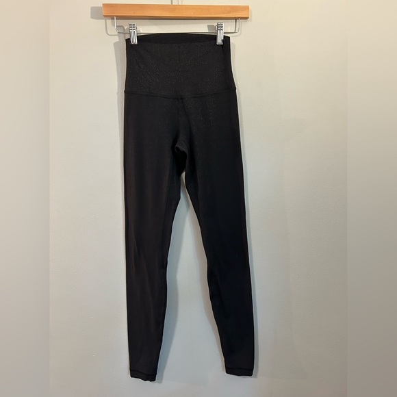 Lululemon leggings. With neat print. Black. Size 2 - Picture 1 of 4